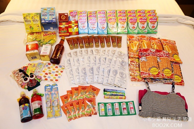 ▌泰國必買 ▌曼谷自由行購物懶人包!7-11和賣場、機場~好吃、好用伴手禮分享