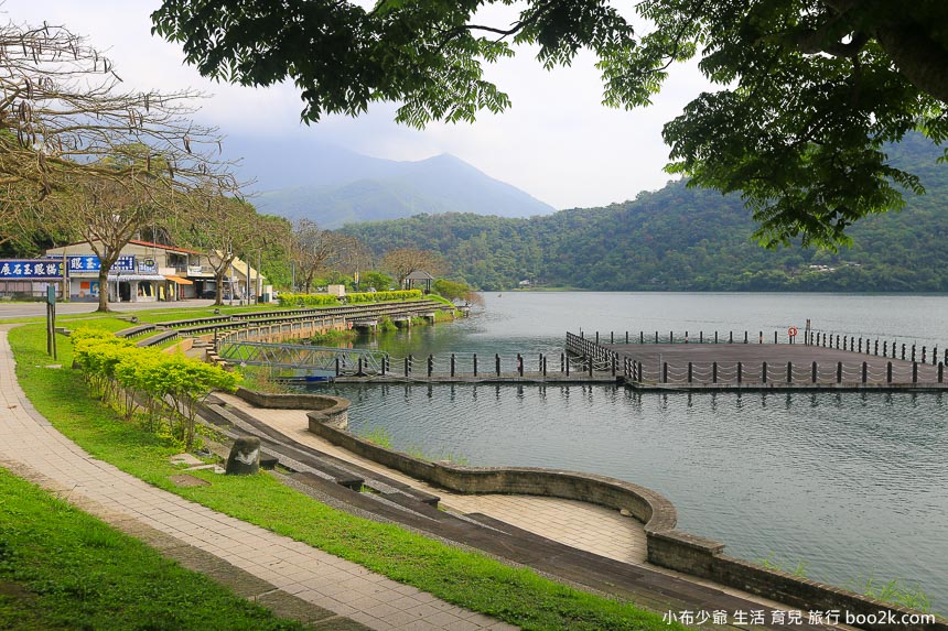 花蓮景點鯉魚潭