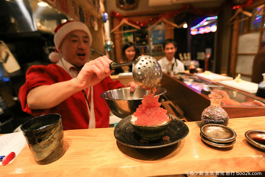 【沖繩美食】屋台村必吃 ちょこっと寿し 蝦夷前壽司 火山爆發啦!!!滿到掉出來的鮭魚卵蓋飯