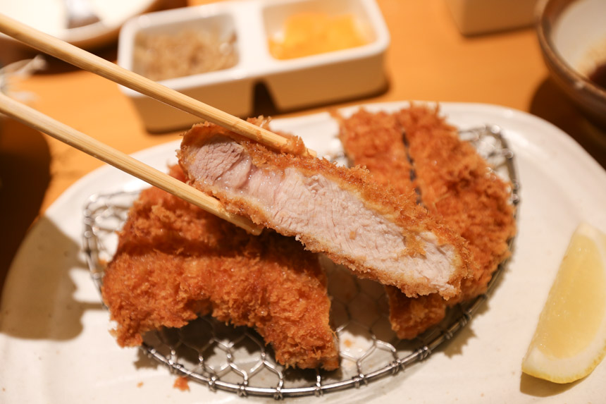 東京美食｜ かつ亭，池袋車站美食，肥滋滋厚切炸豬排料理