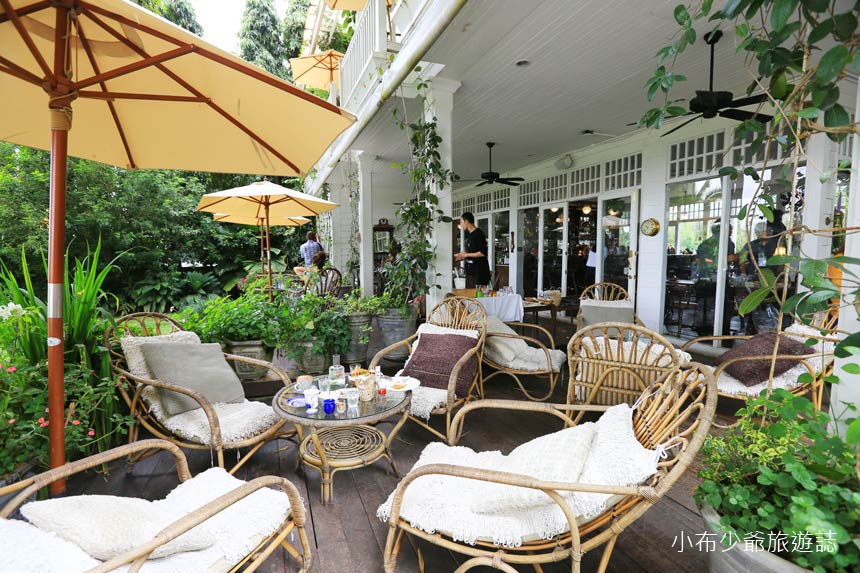 清萊美食｜簡單生活歐風庭院河畔咖啡廳，Chivit Thamma Da Coffee House， Bistro & Bar
