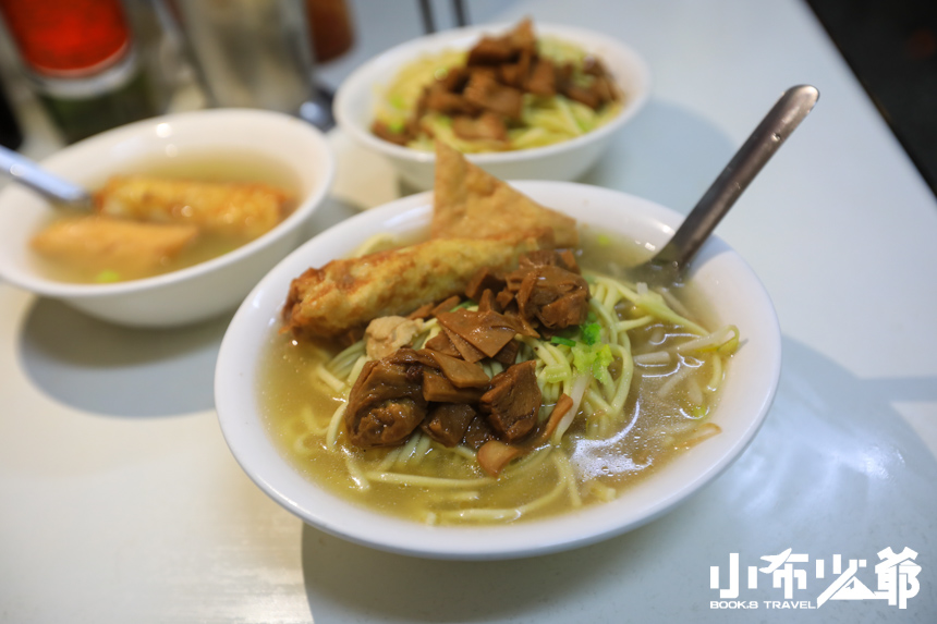 鹿港老街│林明堂素食麵、在地飄香40年、便宜大碗的樸素好味道