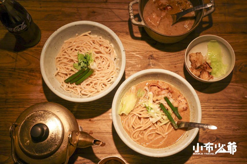 京都｜和釀良麺 すがり，巷子裡的拉麵百名店，濃郁的炙燒牛腸與彈牙麥麵的邂逅