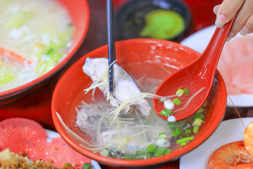 蘇澳美食｜阿芬鮮魚湯，便宜又好吃，澎派豐富的南方澳小吃