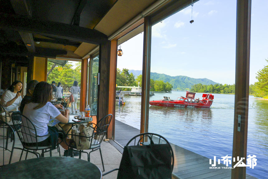 咖啡館café du pin